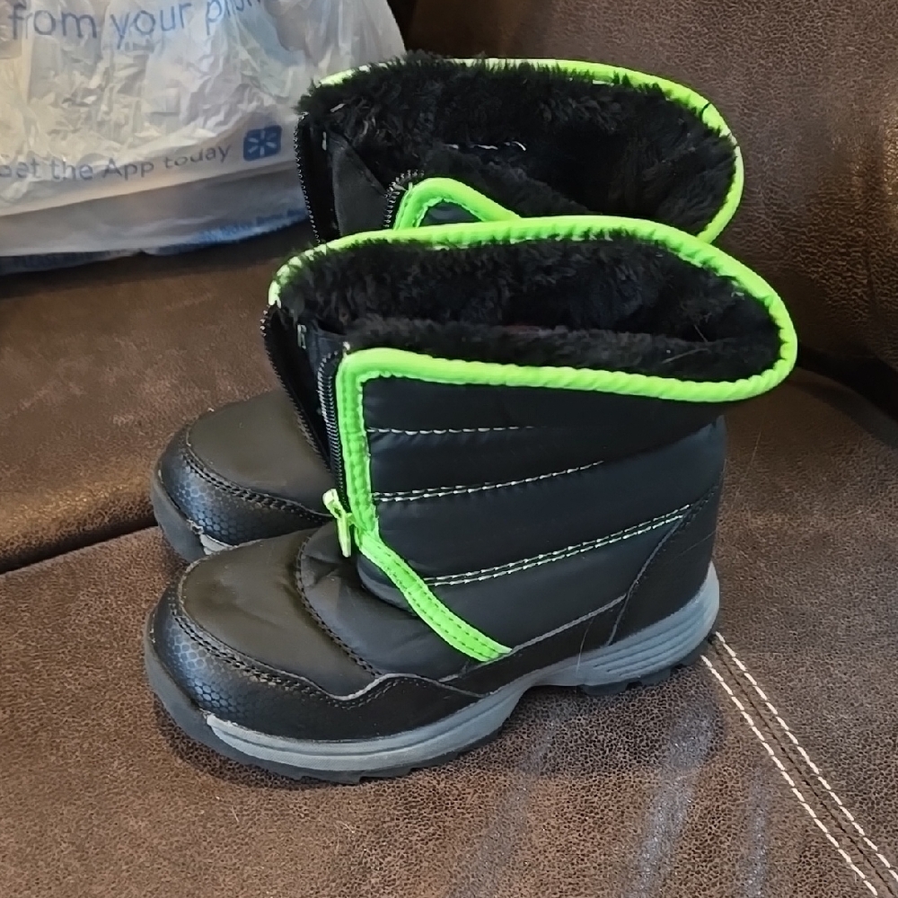 Kids Black and Green Winter Boots
